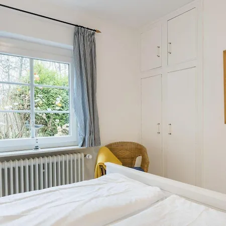 Haushaelfte-7-strandpirat-id-023 Holiday home *