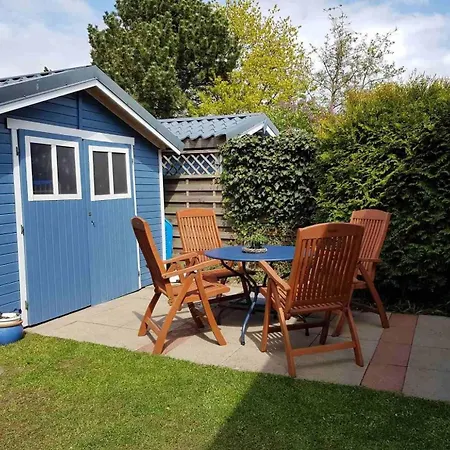 Holiday home Haushaelfte-7-strandpirat-id-023